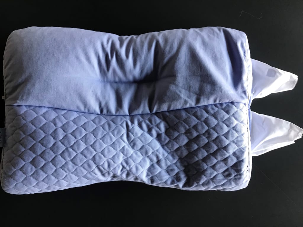 東京西川の枕「もっと肩楽寝」高さ調節パイプは2箇所から